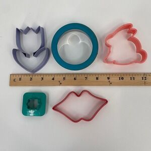 Lot of 5 Cookie Cutters Fun Shapes, Easter, Flower,‎ Lips, Circle, Craft Baking